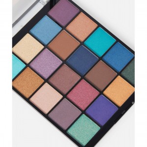 MUA 20SHADE PALETTE PEACOCK PLUMAGE MUA 20SHADE PALETTE PEACOCK PLUMAGE