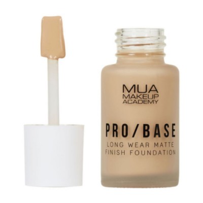 MUA PRO/BASE MATTE FINISH FOUNDATION #142 MUA PRO/BASE MATTE FINISH FOUNDATION #142
